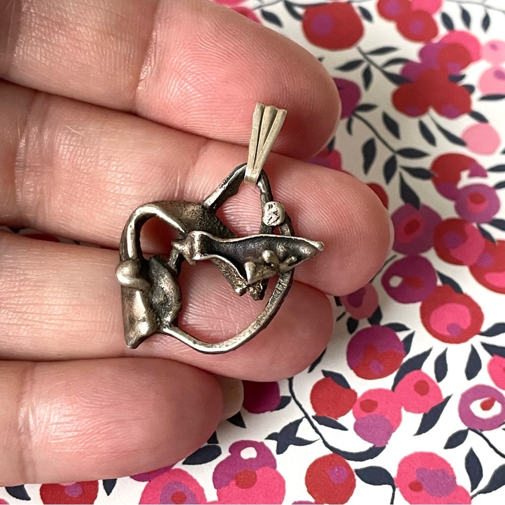 Vintage unmarked sterling silver? Brutalist freeform pendant